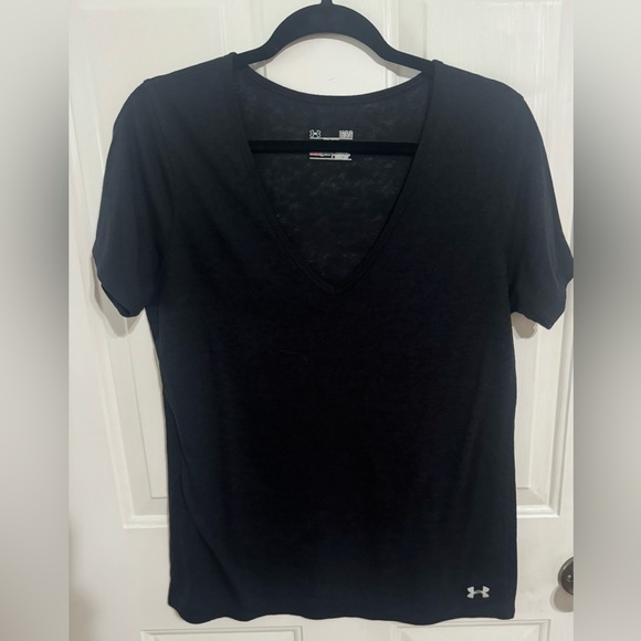Under Armour Tops - Under Armour Heat Gear Short Sleeve